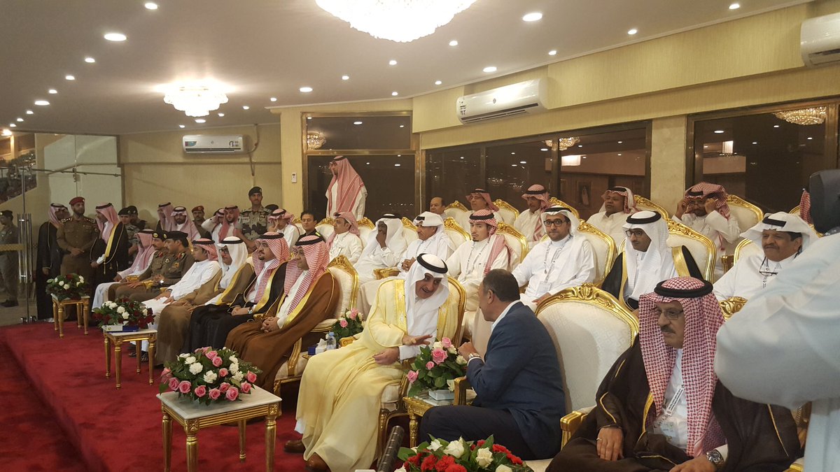 TIFT_2017's tweet photo. وصل صاحب السمو الملكي الأمير فهد بن سلطان الآن إلى مدينة الملك خالد الرياضية لرعاية المبارة النهائية التي ستجمع #الاتفاق_الصفاقسي https://t.co/NKNh6175zF
