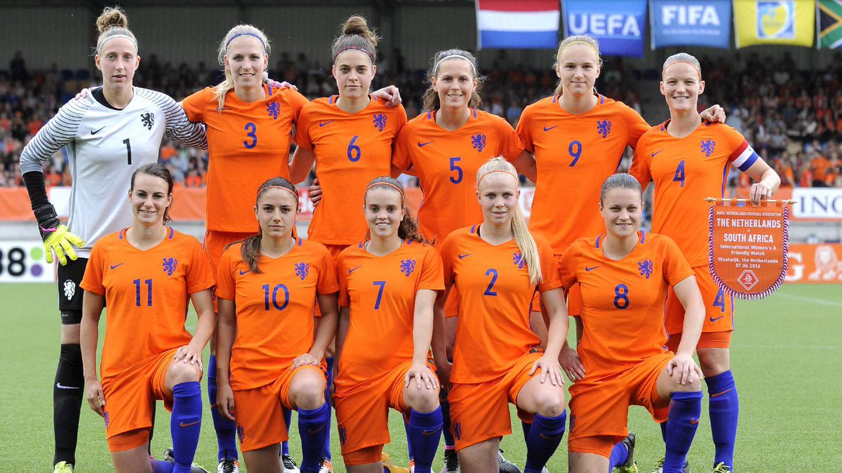Excelsior Maassluis feliciteert de Oranje Leeuwinnen met de dikverdiende Europese titel. Een topprestatie.