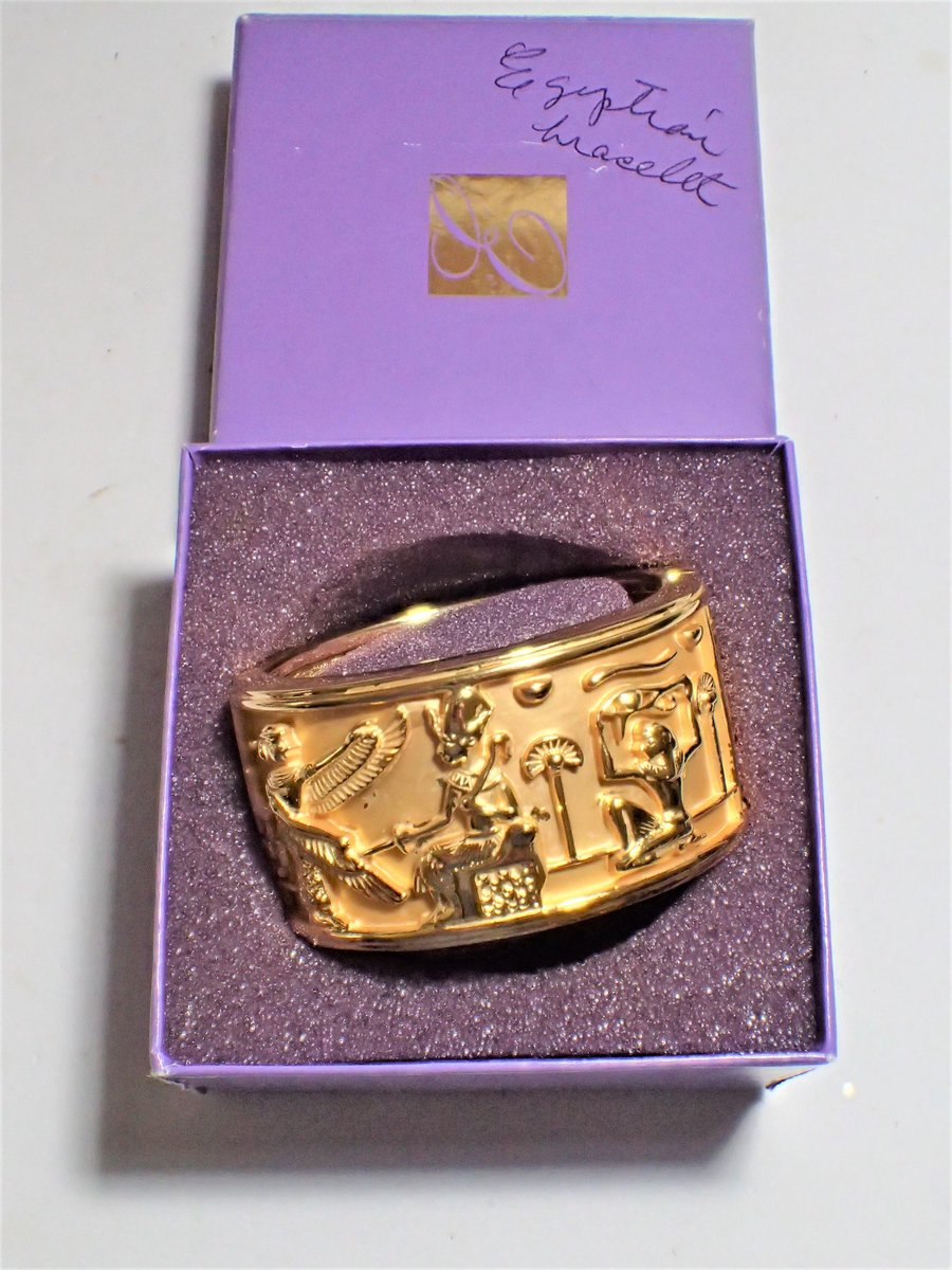 GliterzbySal's tweet photo. Elizabeth Taylor Egyptian Revival 22K Gold Plated Wide Clamper B… https://t.co/Xicf2kZfU4 #GotVintage #HingeBracelet https://t.co/TndCZxVFN0