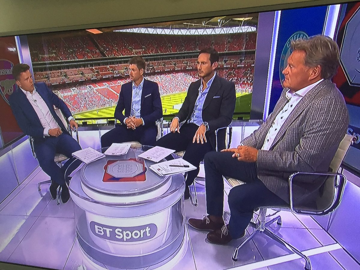 paddypower's tweet photo. When you go the pub with your mates and your dad turns up and starts talking about Brexit. https://t.co/ufbhtvlAVJ