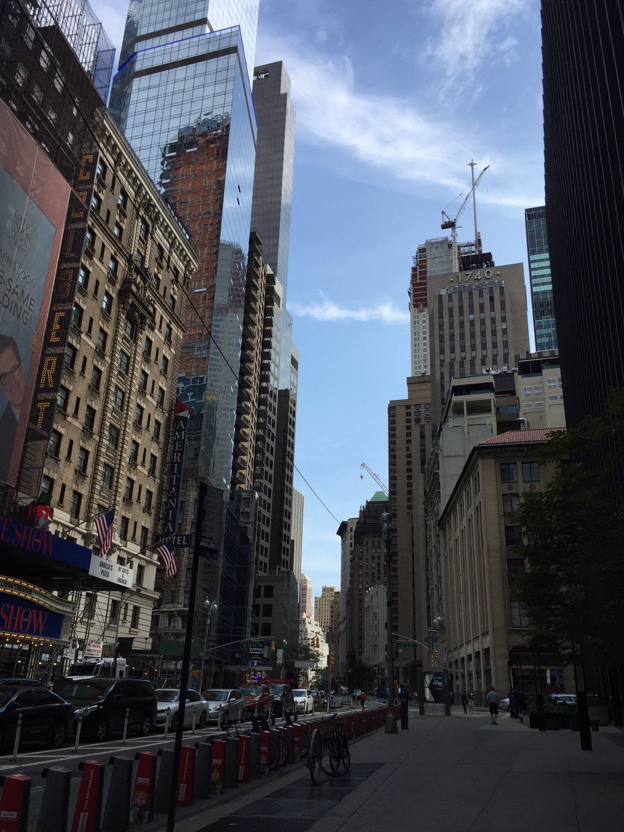 MicheleAleksei's tweet photo. #GM #NYC #loveislove https://t.co/UDmWWMgqCv