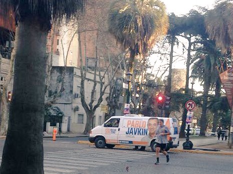 Peronia Rosarina (@izquierda_unida) on Twitter photo Vergonzoso lo de <a href="/pablojavkin/">Pablo Javkin</a> y <a href="/MuniRosario/">Municipalidad de Rosario</a> donde toman como propia la calle recreativa estacionando en la senda peatonal #javkinesfein Vergonzoso lo de <a href="/pablojavkin/">Pablo Javkin</a> y <a href="/MuniRosario/">Municipalidad de Rosario</a> donde toman como propia la calle recreativa estacionando en la senda peatonal #javkinesfein