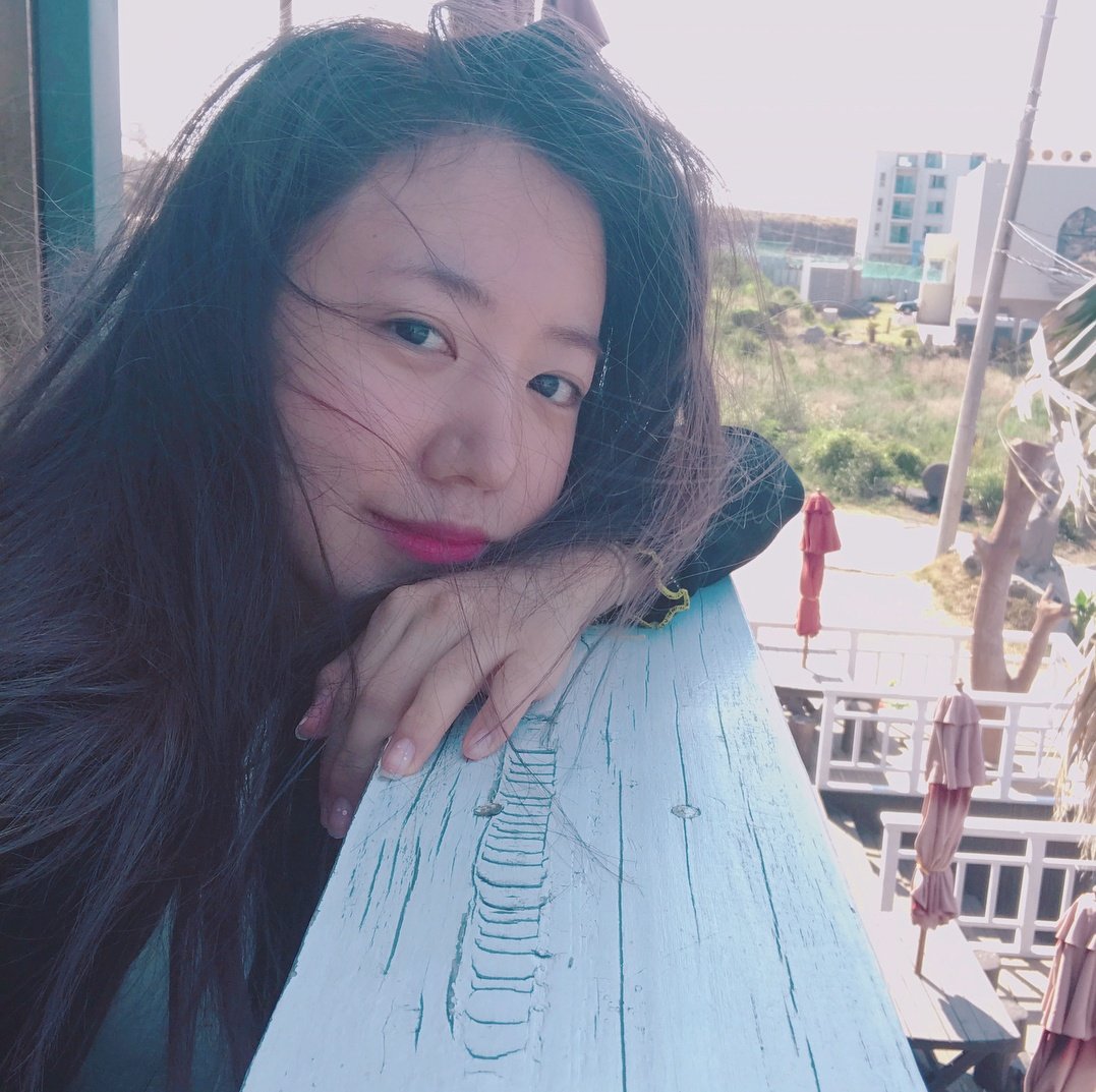APINKSTORY's tweet photo. [PIC] 170806 Namjoo(@APINKKNJ) Instagram Update
https://t.co/Kj05S2l95I https://t.co/FUmXBDajKM