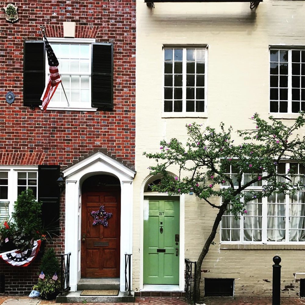 OCFRealty's tweet photo. Left or right. #phillyhomeportrait by @Darcy_Joelle. https://t.co/TdlpCkg1BP