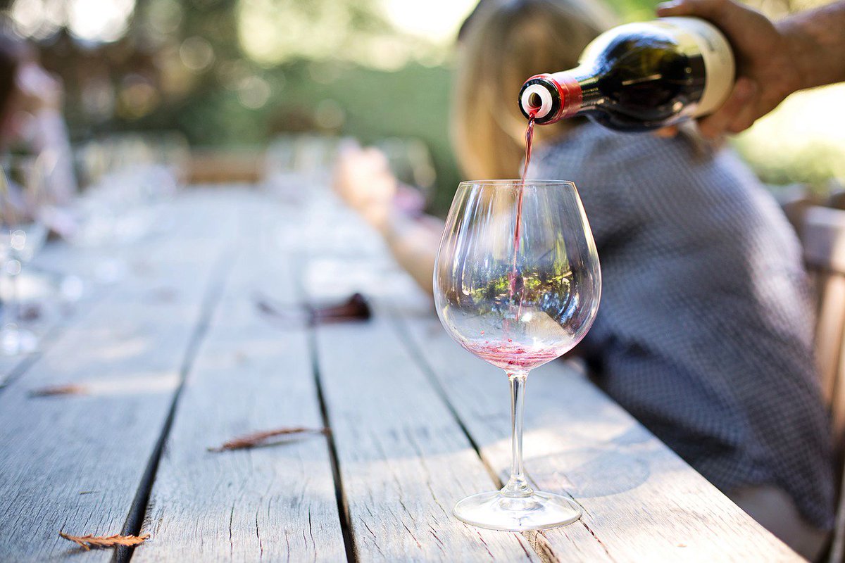 Attention Wine Lovers! This is the last week to book your 15% off stay for the 14th Annual Steamboat Wine Festival: ow.ly/4QFW30e9ehW