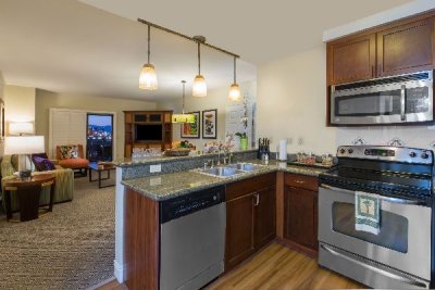 VacaWeeklyRent's tweet photo. TAHITI VILLAGE Las Vegas 9/2/2017 - 9/9/2017 Labor Day Only $421.03 9/30/2017 - 10/7/2017 1 Bedroom  Sleeps 4 Only $700.40
#VegasLaborDay https://t.co/iKLS63a4qS