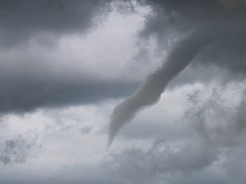 Funnel Clouds Spotted in Saskatchewan dlvr.it/Pc9TzQ https://t.co/we96yb7wp2