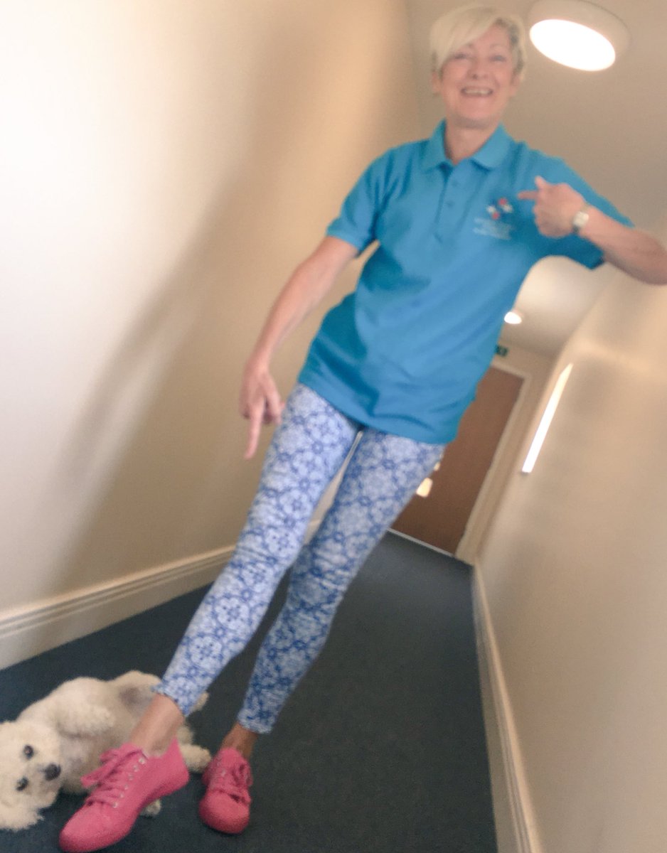 Thank you <a href="/DrAmirMehrkar/">Amir Mehrkar</a> -what an lovely gift #TheBlonde #LittleThingsMatter #DataSavesLives #pinksocks @MuziekGeluk #BeTheChange <a href="/RoyLilley/">Roy Lilley 💙</a>