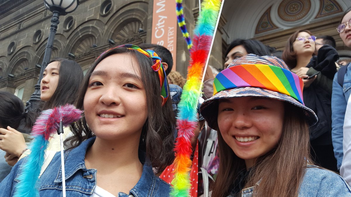 VisitLeeds's tweet photo. This is Leeds. Welcoming, inclusive and boy do we know how to celebrate Pride #leedspride #enjoyleeds https://t.co/JUSHxWpt2D