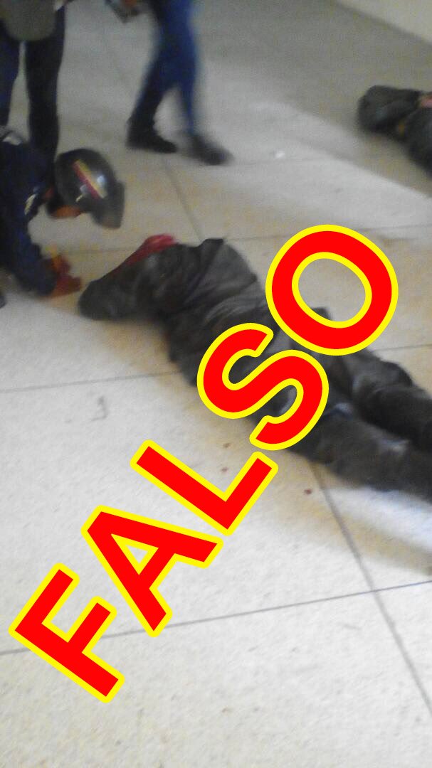 AnonymissMonic's tweet photo. ALERTA

ESTAS FOTOS QUE CIRCULAN POR LAS REDES SON FALSAS, SON UTILIZADAS POR DIOSDADO PARA SOSTENER SU MENTIRA

LA OPERACIÓN DAVID CONTINÚA https://t.co/Ub59a90c1Y