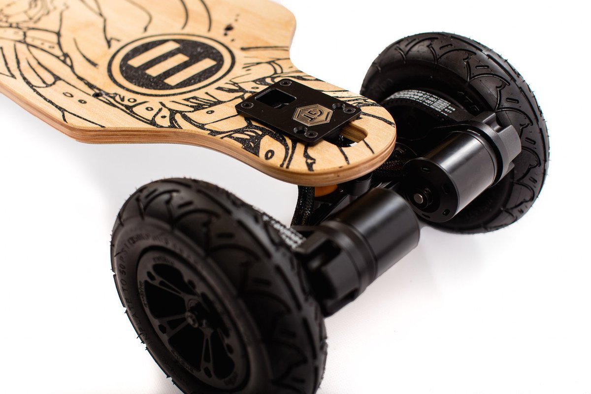 detroitsurfco's tweet photo. @adrielv @KeenanRIVALS @BoostedBoards The cool thing with these Evolve boards is you can change the wheels to street, and back to all-terrain. https://t.co/0YC5yNhV7T