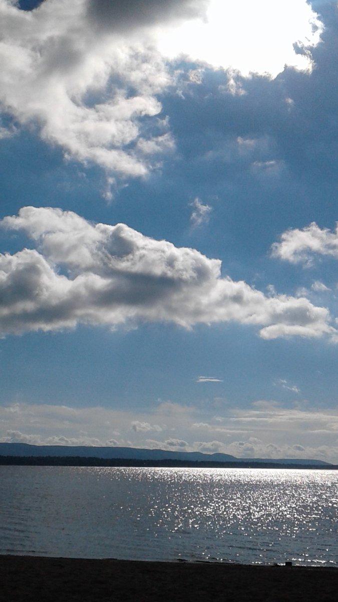 LWLOttawa's tweet photo. Ontario, you got this!!
#Staycation #puffycloud #bluesky #happy #tourist #inmyownprovince https://t.co/xILPmOnTAf