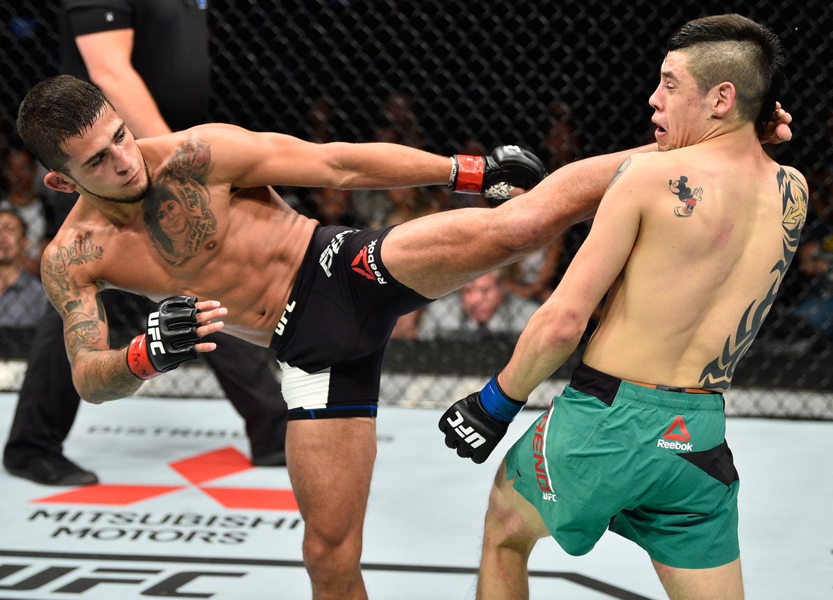 Superior na luta em pé, <a href="/sergiopettis/">Sergio Pettis</a> vence <a href="/theassassinbaby/">Brandon Moreno</a> no main event do #UFCMéxico > bit.ly/2figx3u