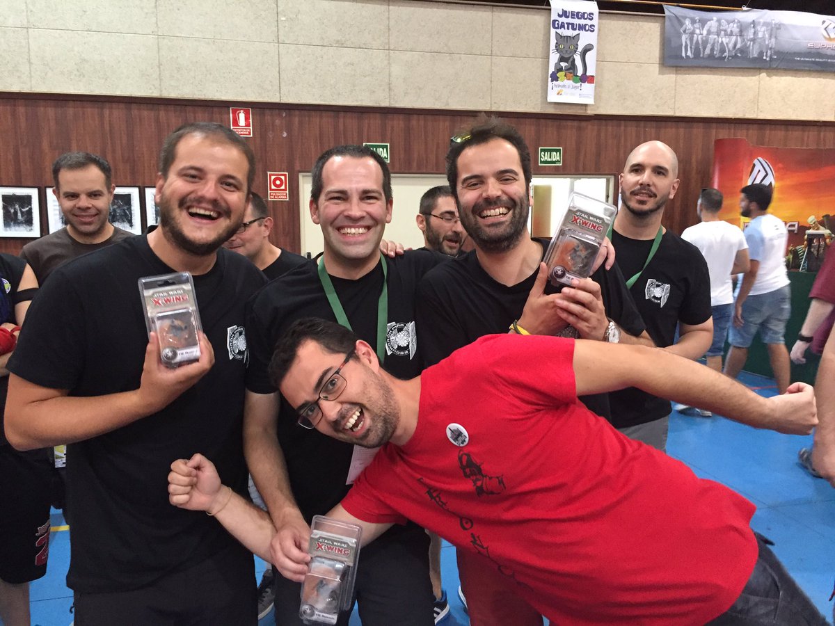 Subcampeones del Torneazo por equipos organizado por <a href="/Escuadronpina/">Escuadrón Piña</a> ! <a href="/PinaCapitan/">Capitán Piña</a> #ETCSalamanca2017 #XWing