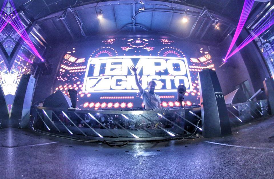 #T4SM artist <a href="/TempoGiusto/">Tempo Giusto</a> in the office!