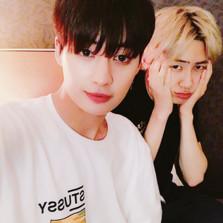 [#고결 #웨이] 끊겨서 미안 
잘자요~