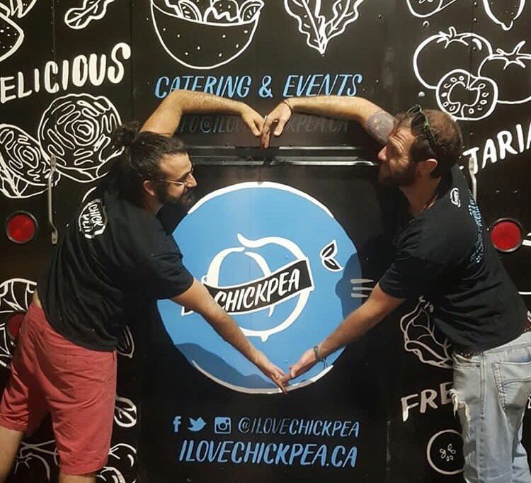 ILoveChickpea's tweet photo. Repost from last yr bc we still feel the sameโผ๏ธ
#LoveisLove โค๏ธ๐๐๐๐
Happy #PrideYVR
Hope u've all been out celebrating & supporting 1another https://t.co/oeivao7GG7