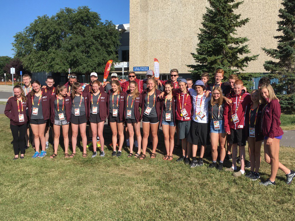 #TeamNL has arrived for a practice at the Pan Am Pool #CGswimming #JCG2017