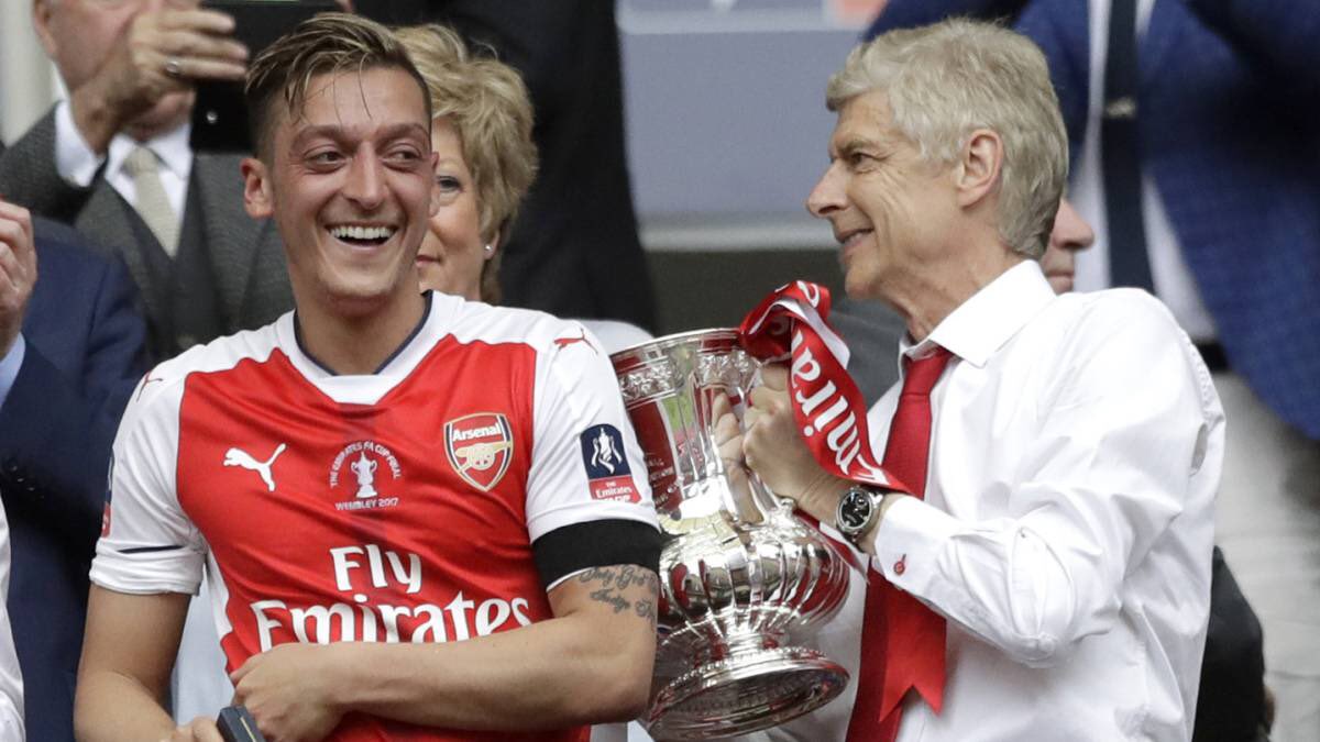 Ahmed91Gooner's tweet photo. Arsenal at Wembley since 2014:

Played: 9
Won: 9
Lost: 0
Trophies: 🏆🏆🏆🏆🏆🏆 https://t.co/SRBFGALuHP