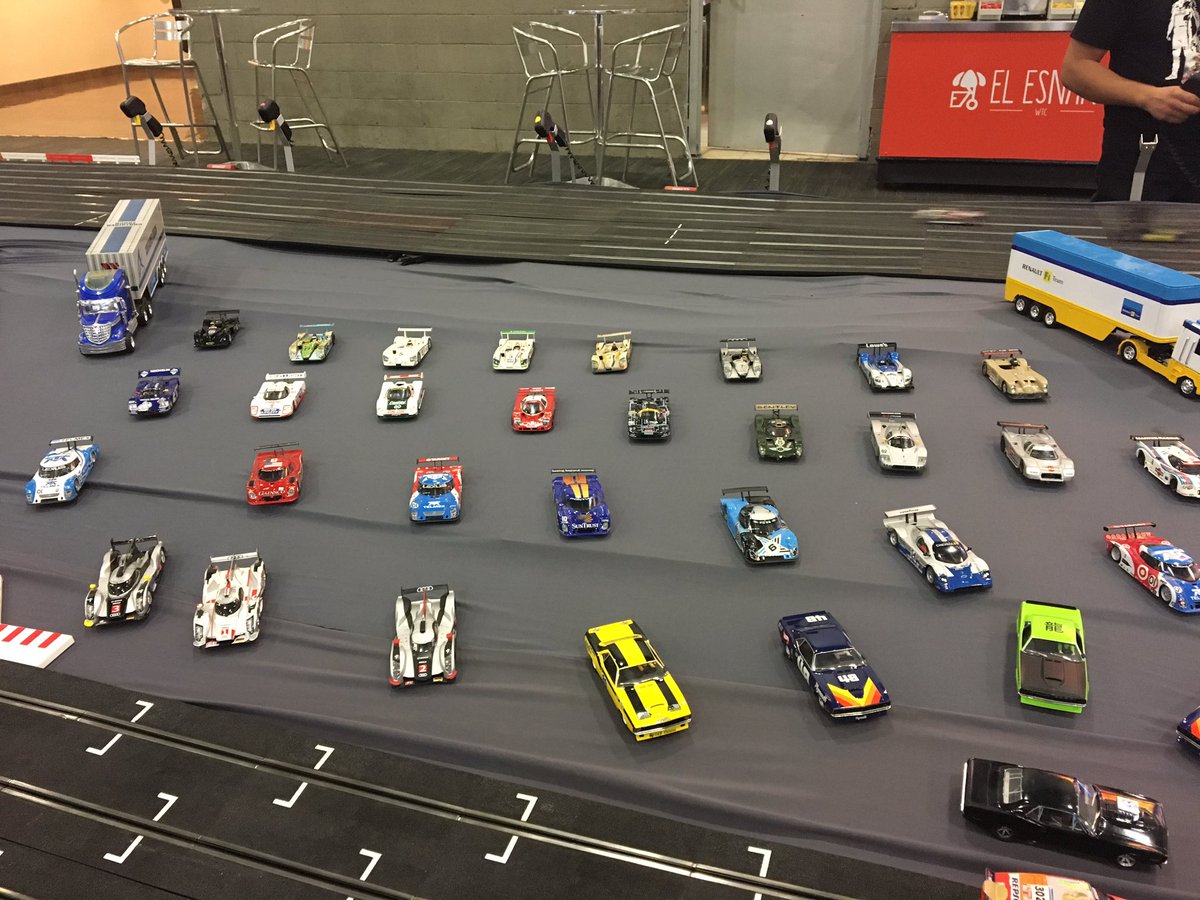 teranslottrack's tweet photo. Una pequeña parte de la colección de @teranslottrack https://t.co/XtgxD8hUn3
