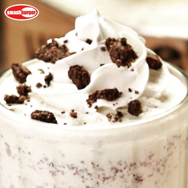 SmashburgerQ8's tweet photo. Cold things are in the making.
مشروبات سماش الباردة راح تغير يومك. https://t.co/d9BPPnjFmr