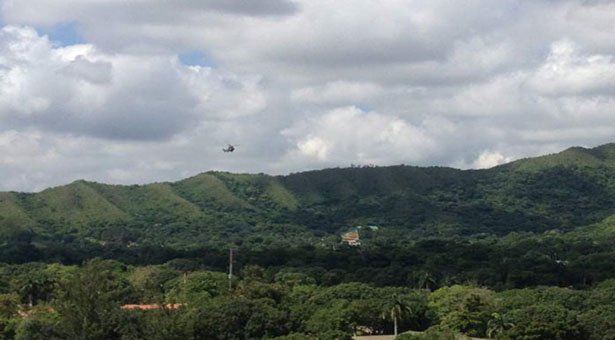 DiarioContraste's tweet photo. Helicópteros sobrevuelan zonas de protestas en Naguanagua #6Ago https://t.co/bThkPs8wP7 https://t.co/8wZiz8gs7F