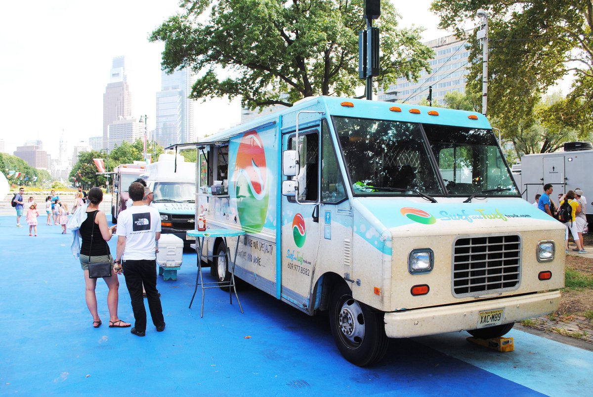 The Oval tweet media