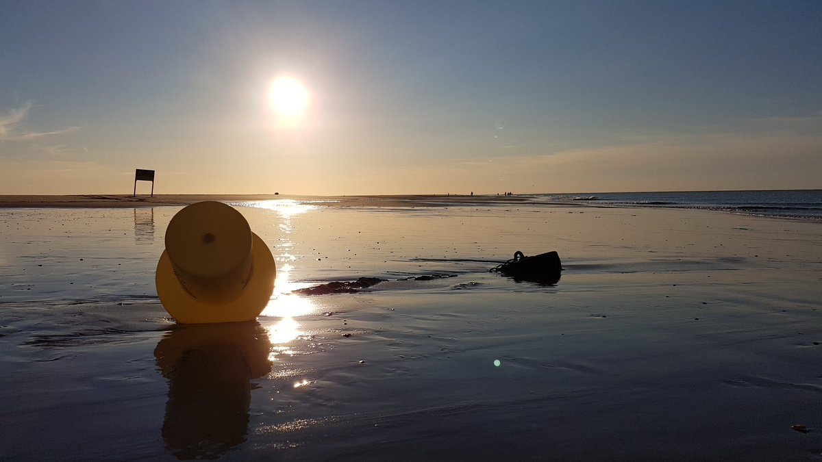 vangestelmark's tweet photo. Easy vacation run at the Dutch coast ππ #trainrunachieve #zeeuwsekust #renesse https://t.co/PJ1rfTlmHO
