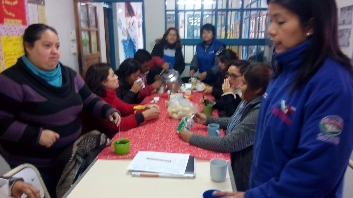 rubem_dario29's tweet photo. #CAI2 preparando la actividad para que los niños disfruten de su día @patriciapinasco https://t.co/6ayh9HEwz0