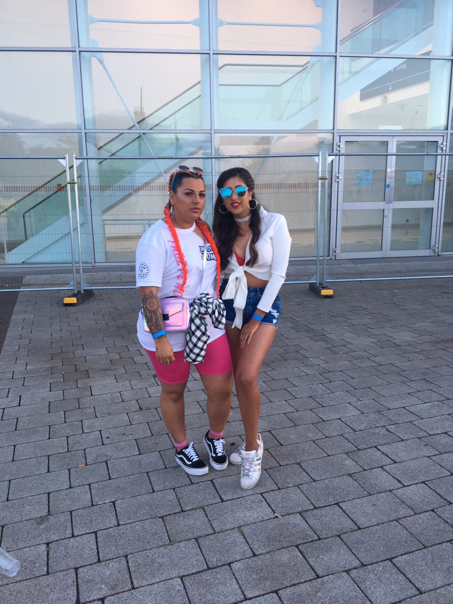 cs270195x's tweet photo. #cfest2017 πβπ½ https://t.co/cpo8bxo1Qc