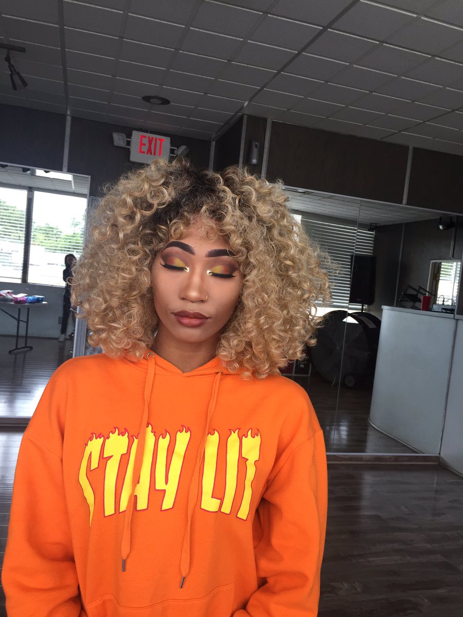stuntinquality's tweet photo. This look 🔥 #QualityBeat https://t.co/CfQFlLQphE