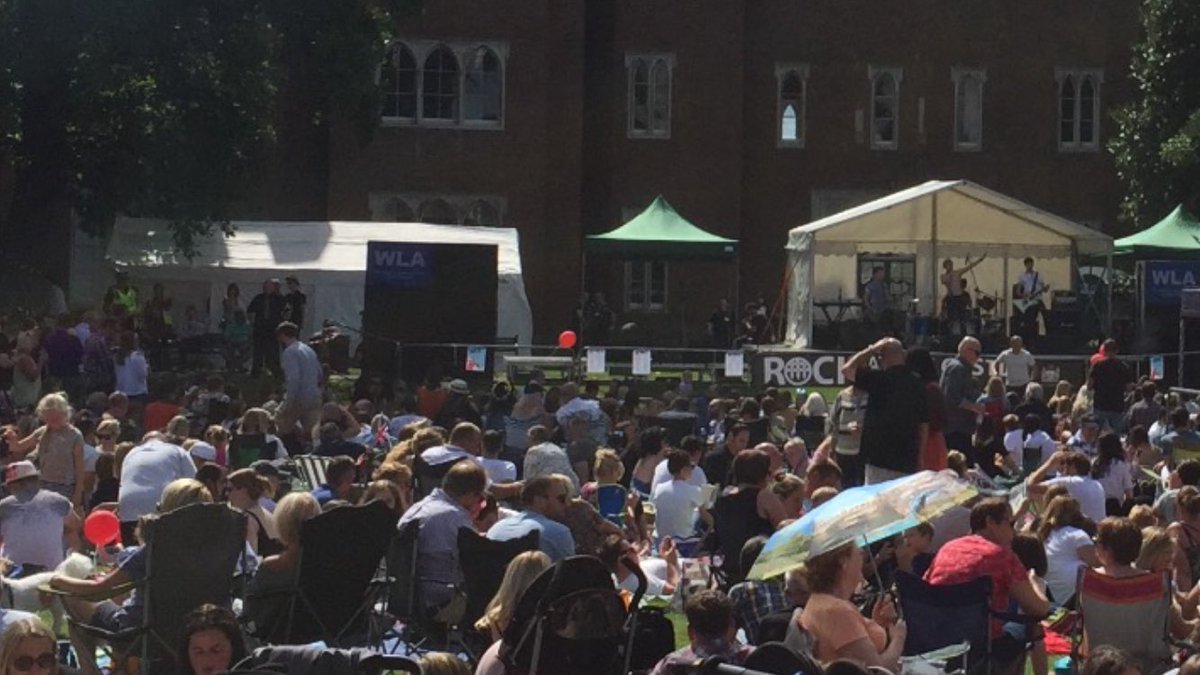 I hate to point out the obvious, but Twisted State of Mind <a href="/TwistedStateOM/">TwistedStateOfMind</a> were awesome at today's <a href="/HertfordTC/">Hertford Town Council</a> #RockAtTheCastle 🤘🏼