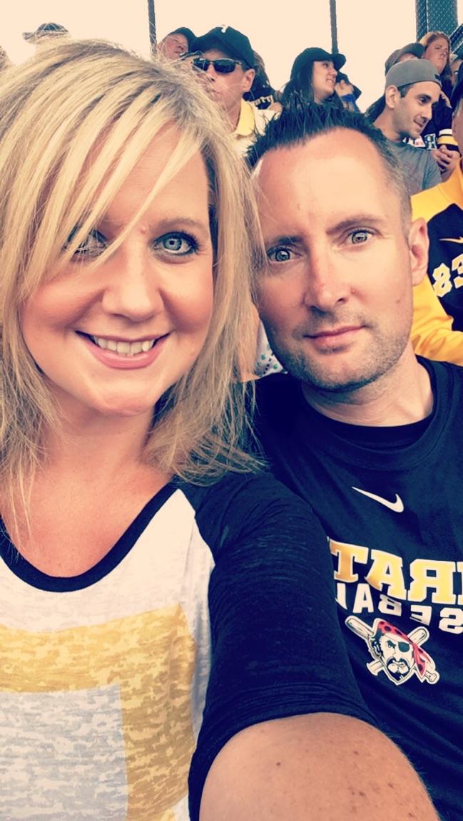 JeffGohn77's tweet photo. It's a great day for a @Pirates game!!! #MarsBank #WorkPicnic https://t.co/Kz3G6IXkAw