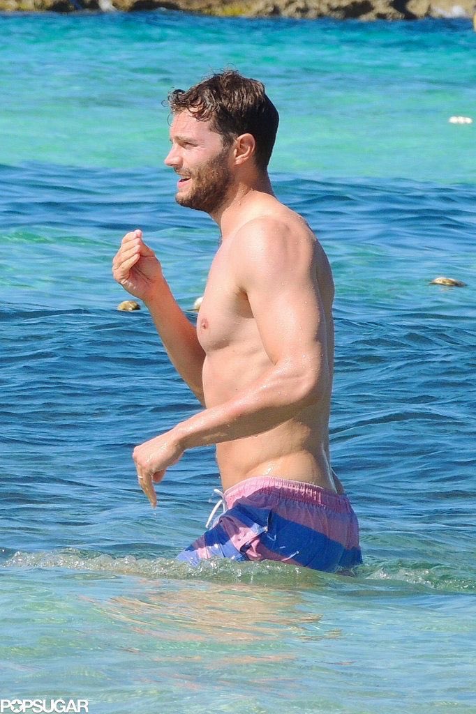 047689146's tweet photo. WOW! Soo freaking hott today! 101 degrees already!! ☀️😎🏖🏊♀️#GodBlessTexas #ThankFuckForJamieDornan #HeadedToThePool 💦 https://t.co/GmLwGnCBKz