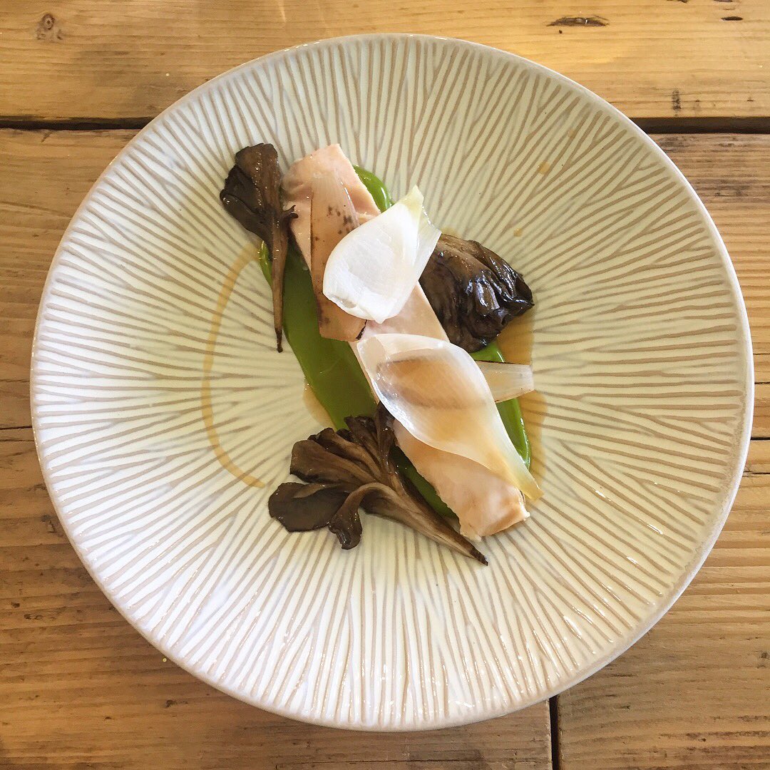 olivemagazine's tweet image. So you think #festival food is all burgers and chips? Think again. Look at the spoils of @TommyBanks8 pop-up at @WildernessHQ this weekend