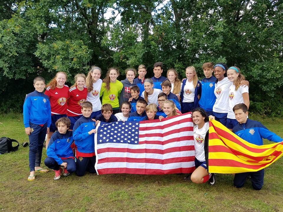 FCUnitedSoccer1's tweet photo. The FC United girls finish 1st overall in the Denmark Vildbjerg Cup as Dominus champions in the 18U division!🏆🇺🇸 #fcunitedcr #denmark2017 https://t.co/P1wiKeKhf7