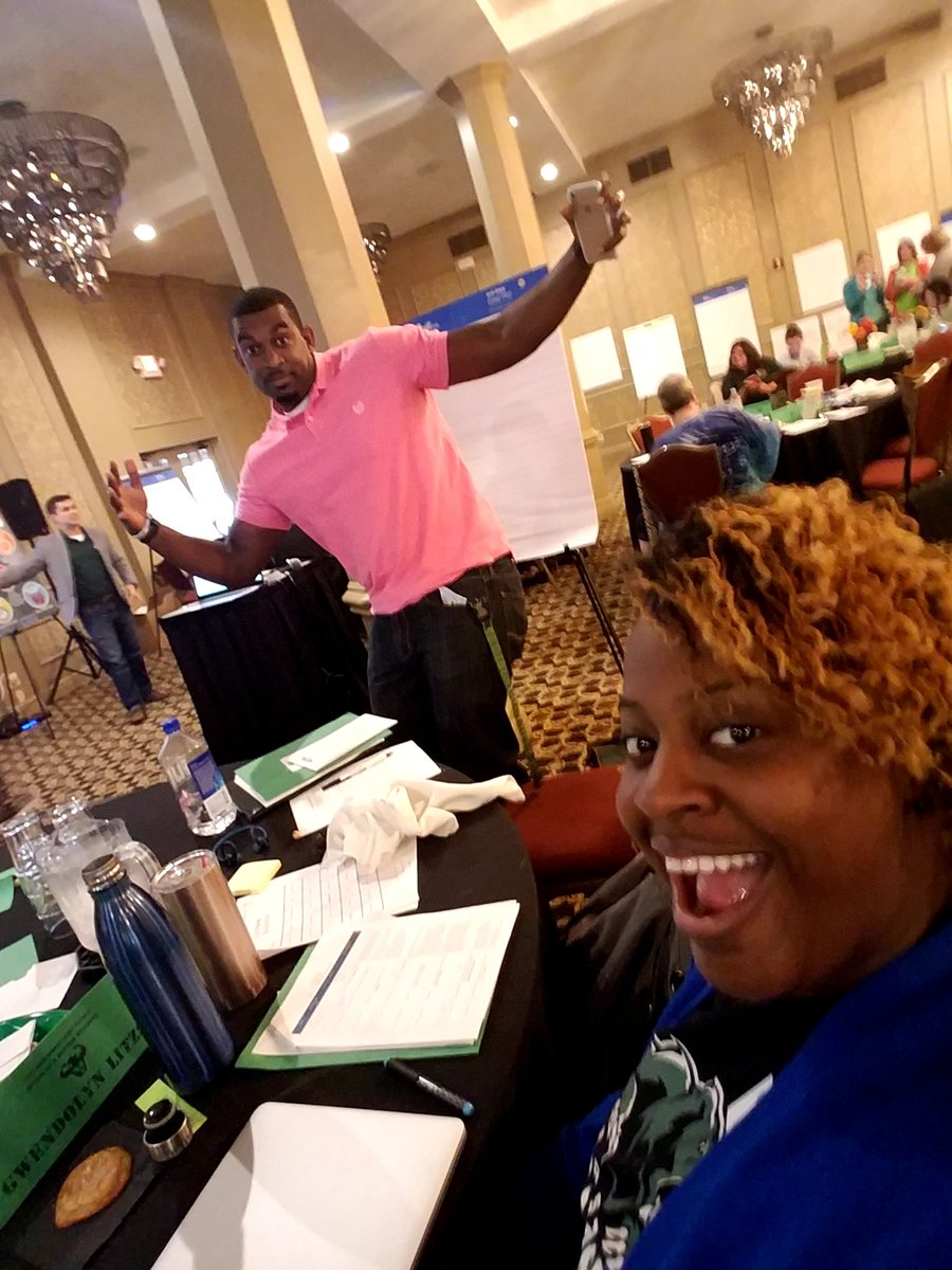 bossyleo_1922's tweet photo. Getting ready for a dynamic year #East #manynationsonehome #bearfamily  #EHSteamplanninh @KCPS_East @freewayP https://t.co/fLH2AGHEaA