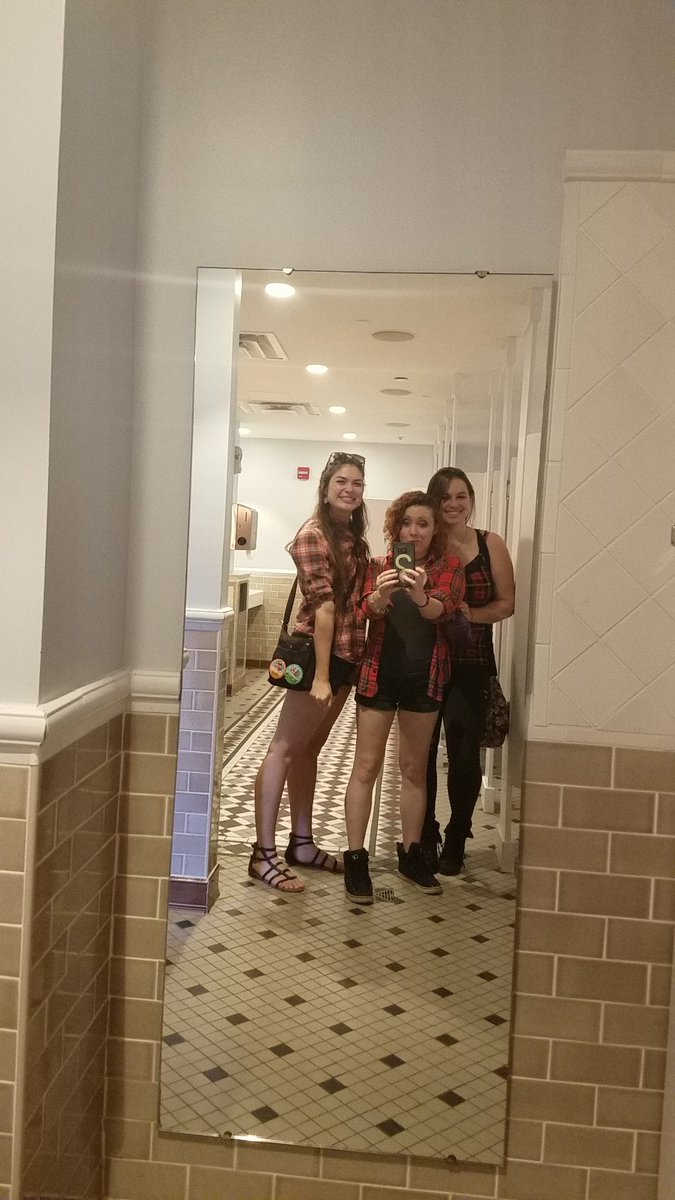 JuniperBugBerry's tweet image. Not planned. Oh well. #twinning #LumberJack #whoops