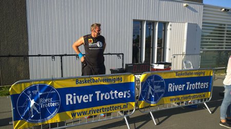 rivertrotters's tweet photo. Maandag 14 aug. komt Henk Pieterse weer een basketball-clinic verzorgen;  18.30 uur op het marktterrein bij Sporthal De Wielewaal. https://t.co/GLeov767yS