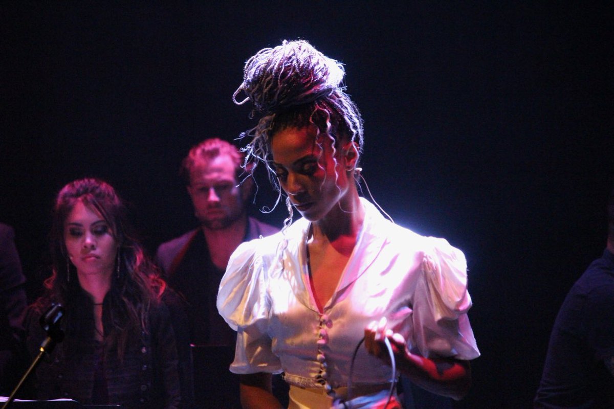 SleepyHollowMus's tweet photo. Exclusive Pics of #HeadlessTheMusical @TheWallisBH in collaboration with @Google (7) https://t.co/iNeL4U7CgZ