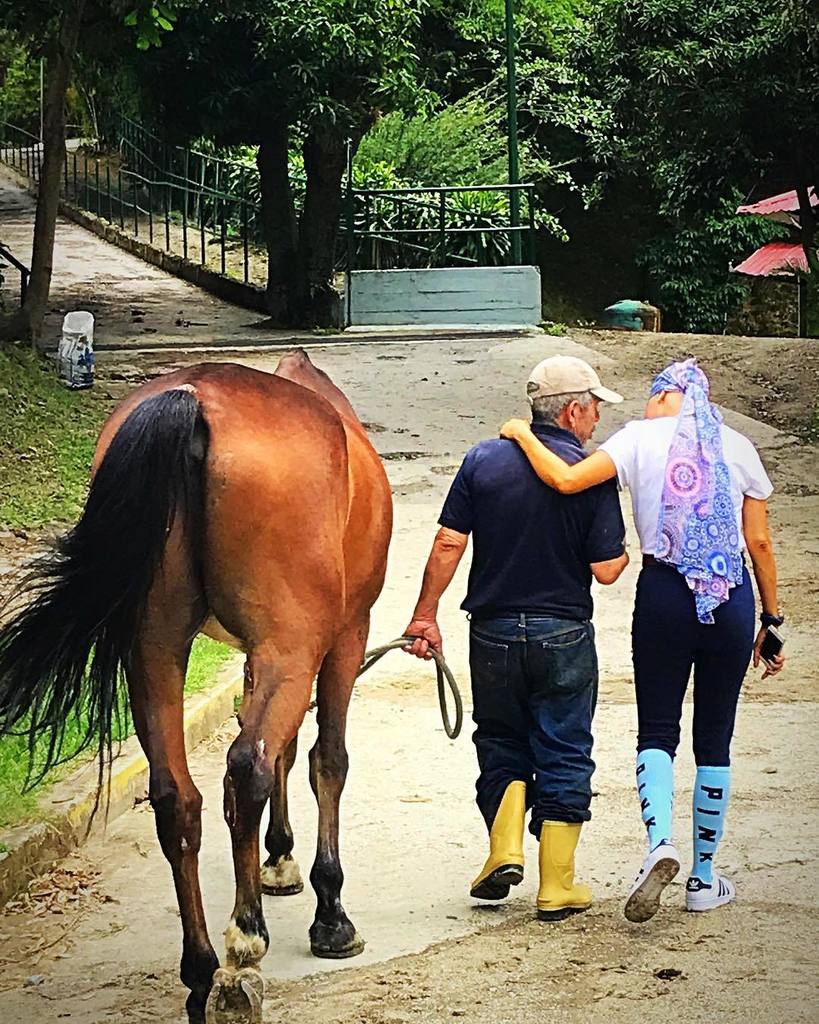 Josemithve's tweet photo. Cuando menos lo espere, la vida me coloco delante un desafío que  puso a prueba mi  coraje y mi  voluntad de cambio Mi puerta de la felicid… https://t.co/C7MdkgYj9a