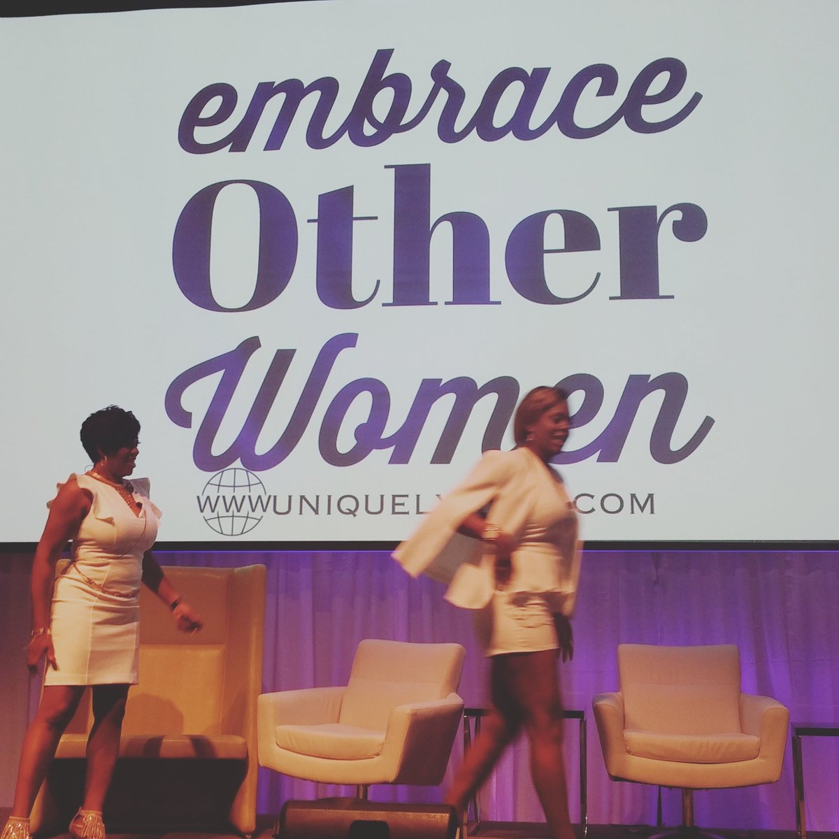 DestinyDrivenLC's tweet image. #Unitedwomeninwhite2017