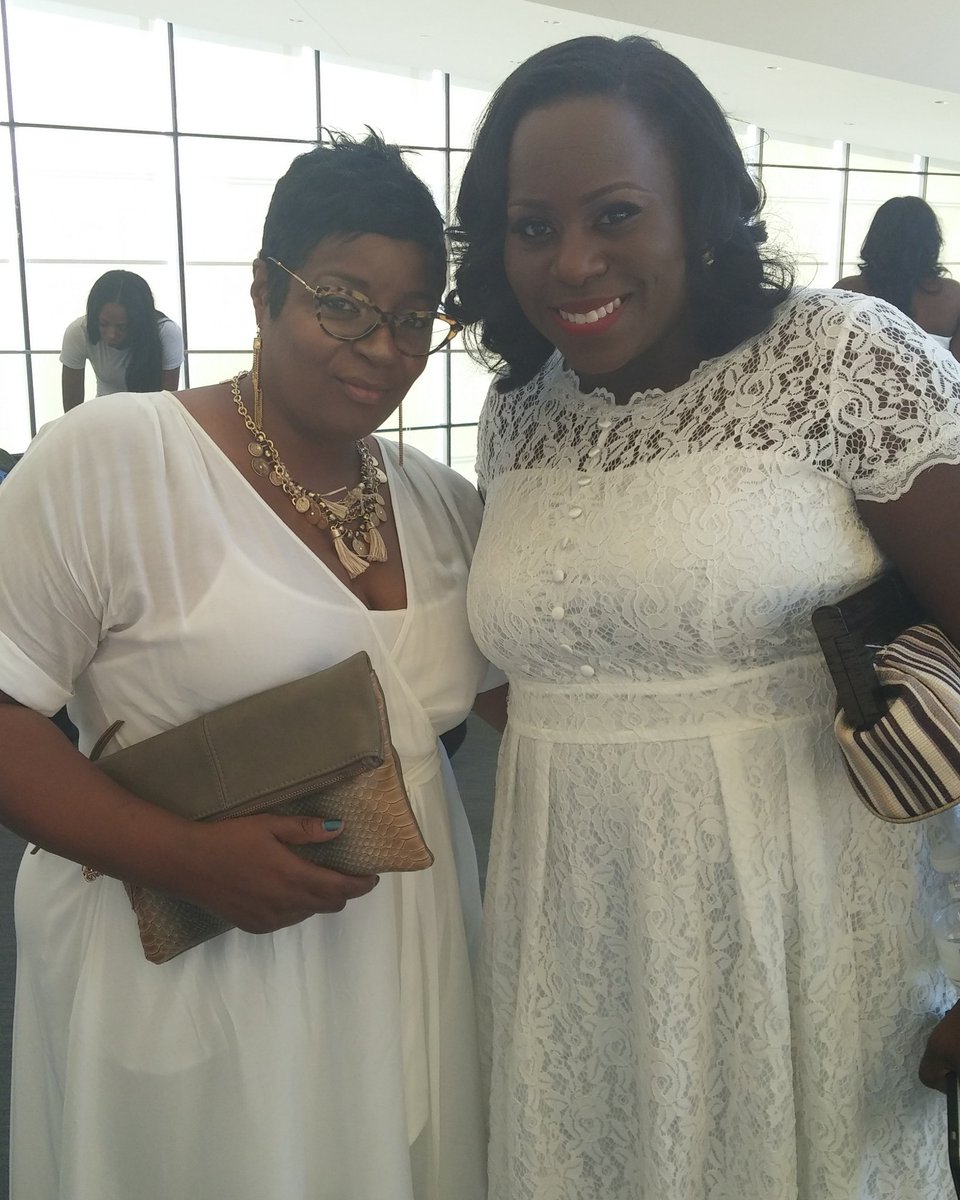 DestinyDrivenLC's tweet image. #Unitedwomeninwhite2017