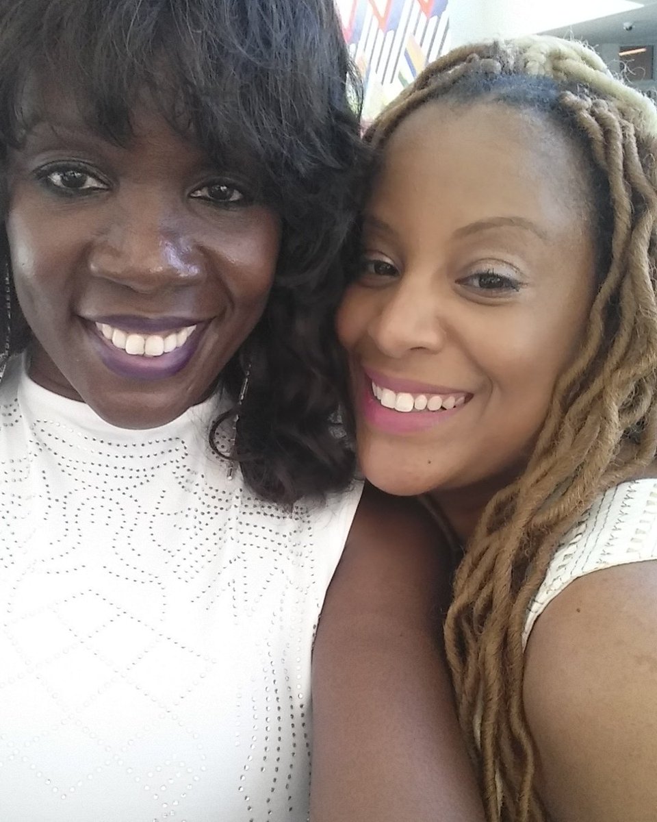 DestinyDrivenLC's tweet image. #Unitedwomeninwhite2017