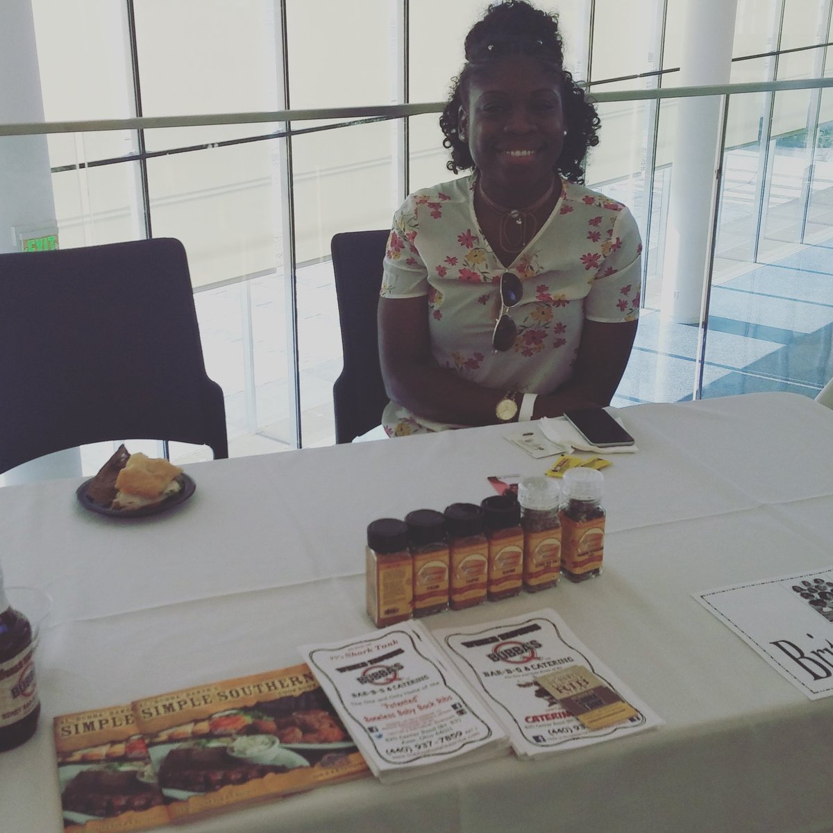 DestinyDrivenLC's tweet image. #Unitedwomeninwhite2017