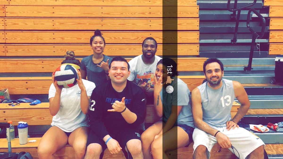 MelodyFinao's tweet photo. Everyone on our team was 5'9 and shorter lmaooooo. Took 1st tho ๐คท๐ปโโ๏ธ #TeamIslanders ๐ค๐ฝ๐บ https://t.co/NDhXJy3LEs