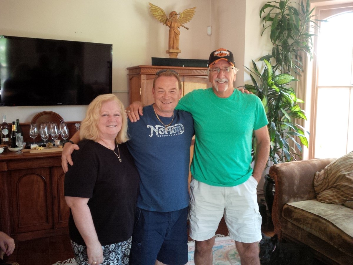 DaveTerminesi's tweet photo. Went to @porthopeontario. Hung out with 2 of my mentors then some chocolate. #mccrae #masonrd #mercurychocolates https://t.co/2Eoc65mD3g