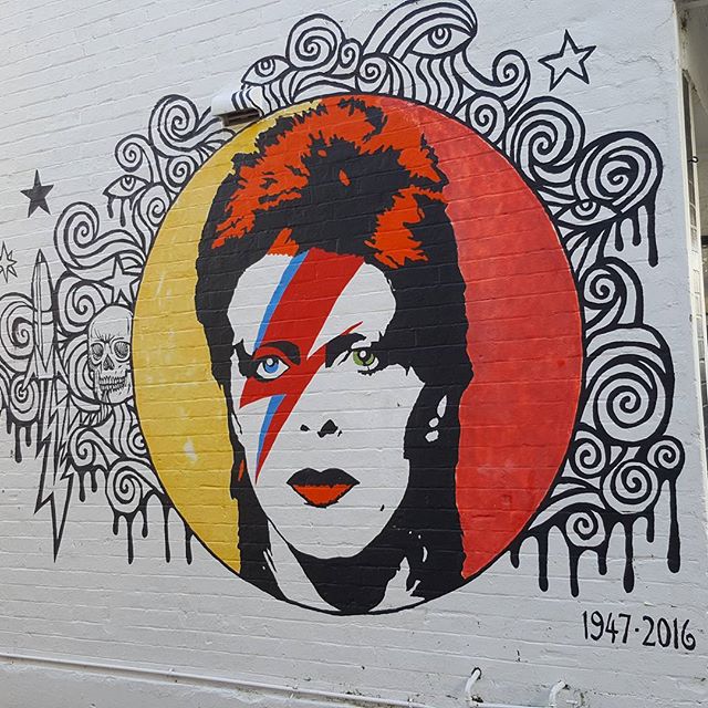 decoscolluela's tweet photo. Reposting @secretsydneyjaunts:
David Bowie memorial in Paddington Sydney #davidbowie #paddington #paddingtonsydney .
.
.
.
. .
. .
. https://t.co/3gYyhghK8x