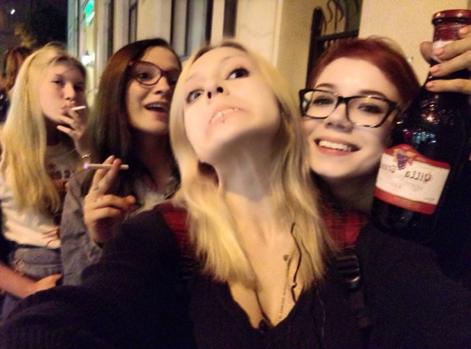 Tha weekend was craaazyyy #drunkgirls https://t.co/qUSyQMx3E5<a href="/tag/drunkgirls"class="tags">#drunkgirls</a>