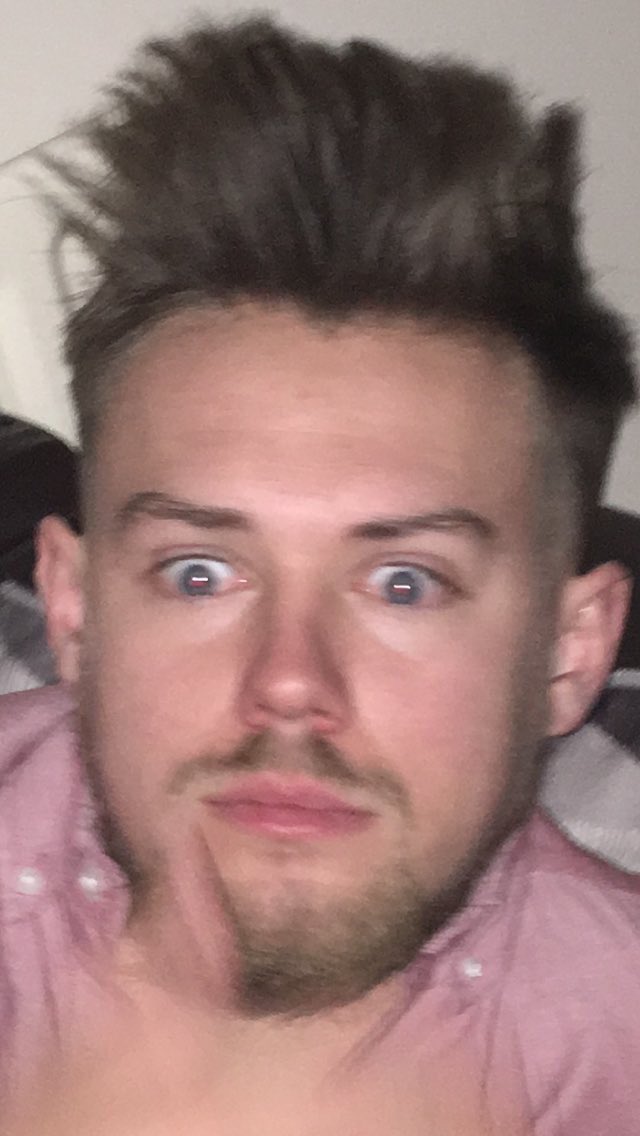BurtonJolyon's tweet photo. Copying @rorypfreeman but this photo perfectly sums up my birthday celebrations but wouldn't have it any other way😭 #jimmynewtron https://t.co/mCSGXC1EF6